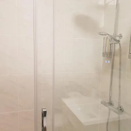 Penthouse Altos Apartment *